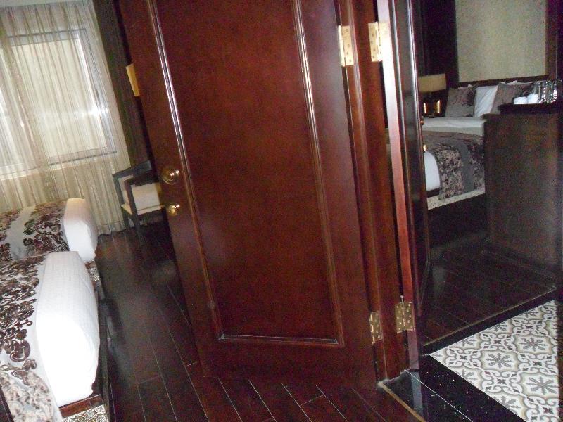 Golden Lotus Boutique Hotel Ханой Екстериор снимка