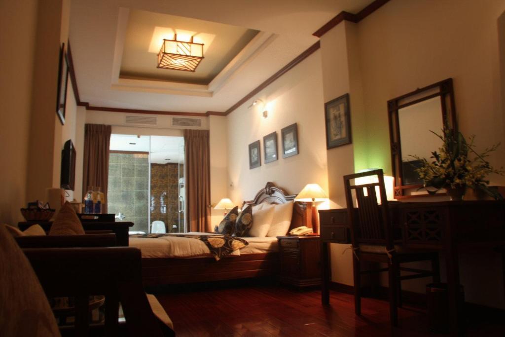 Golden Lotus Boutique Hotel Ханой Екстериор снимка